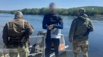 Прикордонники затримали плавця з Київщини / Фото: ДПСУ