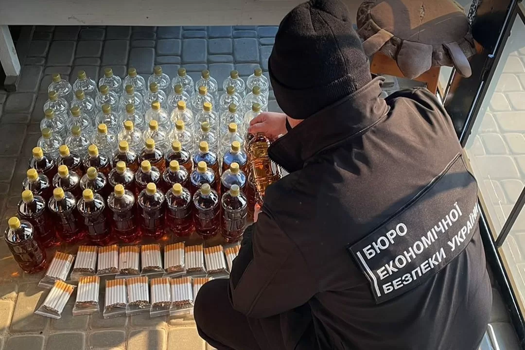 Изъятый товар в подпольном цеху в Винницкой области / Фото: БЭБ