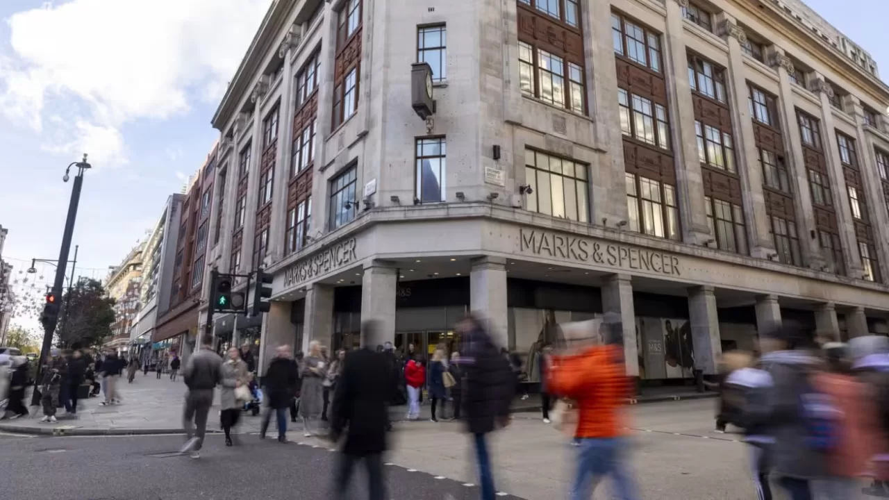 С момента хакерской атаки компания M&S потеряла более 600 млн фунтов стерлингов / Фото Bloomberg