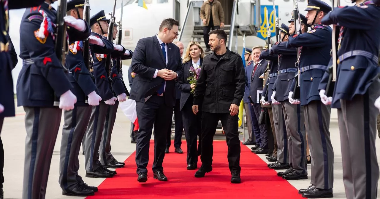 Зеленский: «Вместе с Чехией и другими участниками авиационной коалиции готовим хорошие новости для Украины» / Фото Офис президента