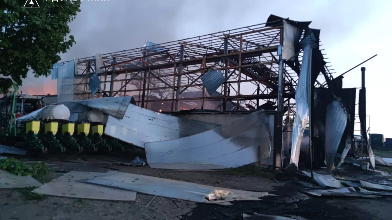 Поврежденное дронами предприятие в Донецкой области / Фото: ГСЧС