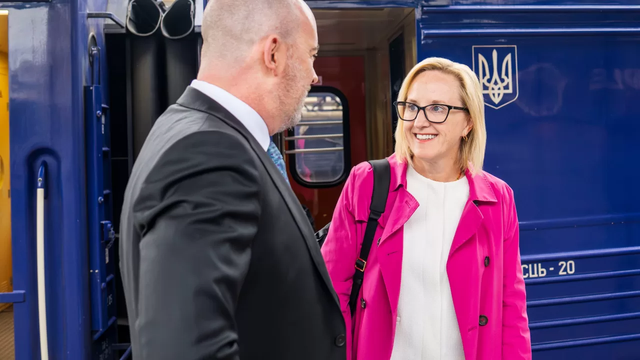 Временная поверенная в делах США в Украине Джули С. Дэвис / Фото X U.S. Embassy Kyiv