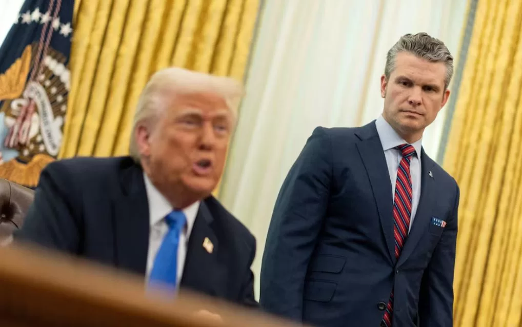 Міністр оборони США Піт Гегсет та президент Дональд Трамп / Фото: REUTERS