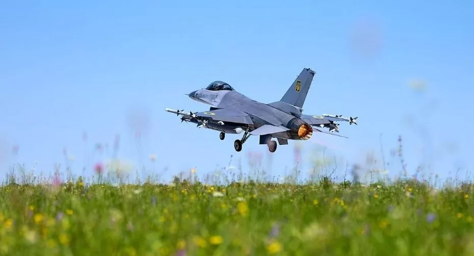 Винищувач F-16 Повітряних Сил ЗСУ / Фото: Офіс президента України
