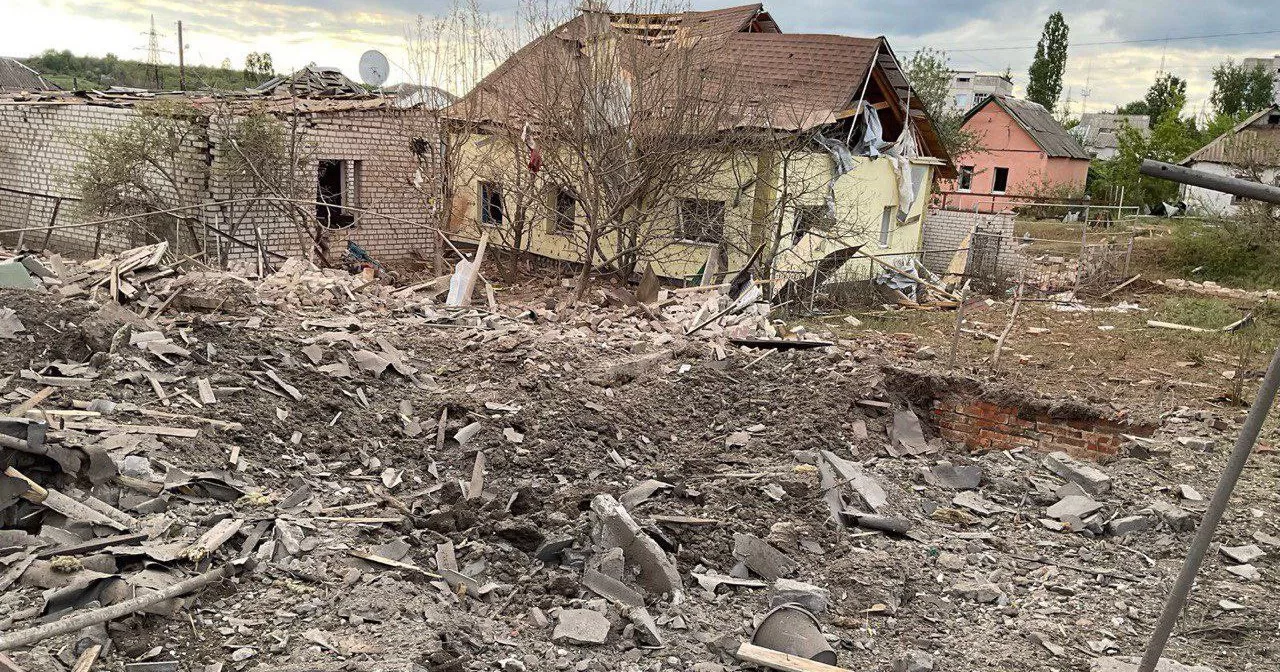 Внаслідок обстрілів у м. Куп’янськ постраждали 76-річна жінка та 82-річний чоловік, у с. Благодатівка Кіндрашівської громади постраждали 68-річна та 73-річна жінки / Фото @synegubov