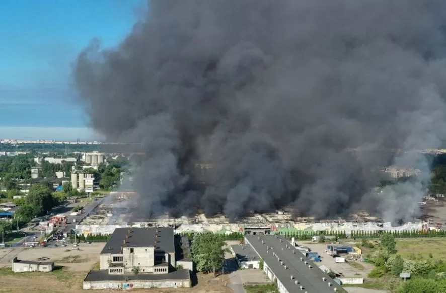Пожар в ТЦ в Варшаве 12 мая 2024 года / Фото: PAP