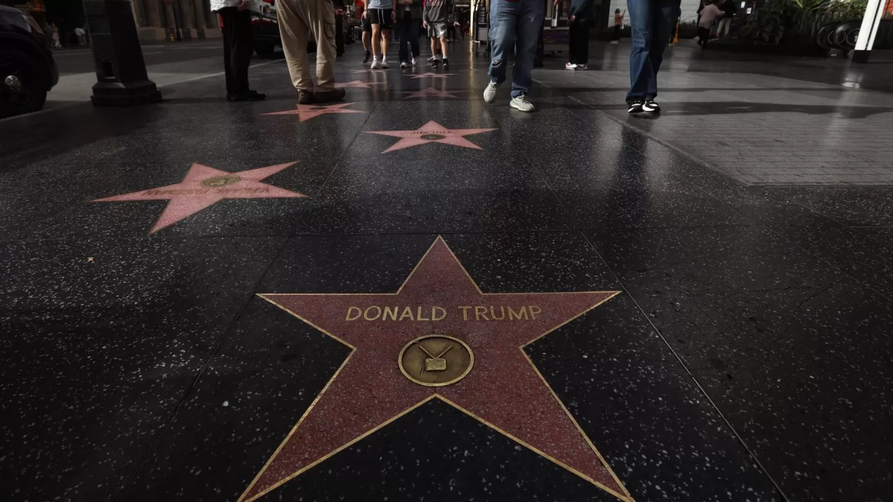 Зірка Дональда Трампа на Голлівудській алеї слави / Фото Los Angeles Times