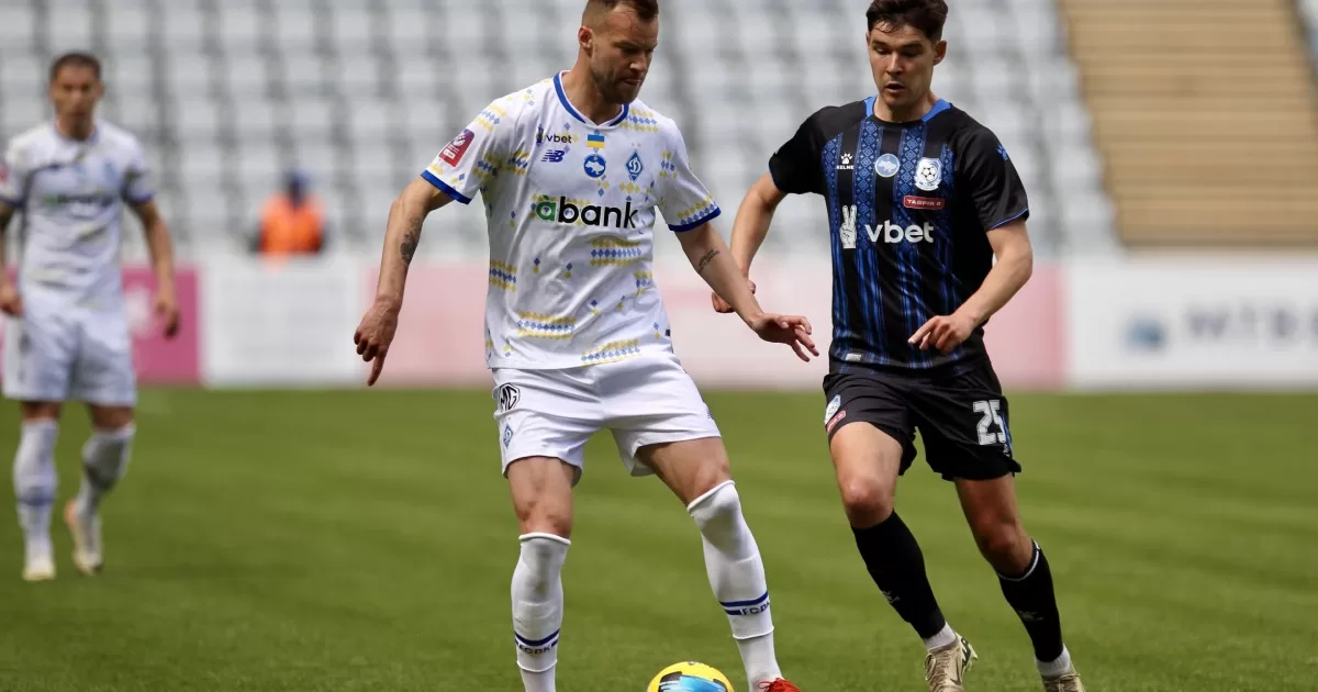 Ветеран «Динамо» Андрей Ярмоленко и полузащитник «Черноморца» Игорь Когут / Фото ФК «Динамо»