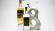 Añejo, Blanco и Eight Reserve от Kendall Jenner's 818 Tequila / Фотоиллюстрация Райан Даффин для Bloomberg Businessweek
