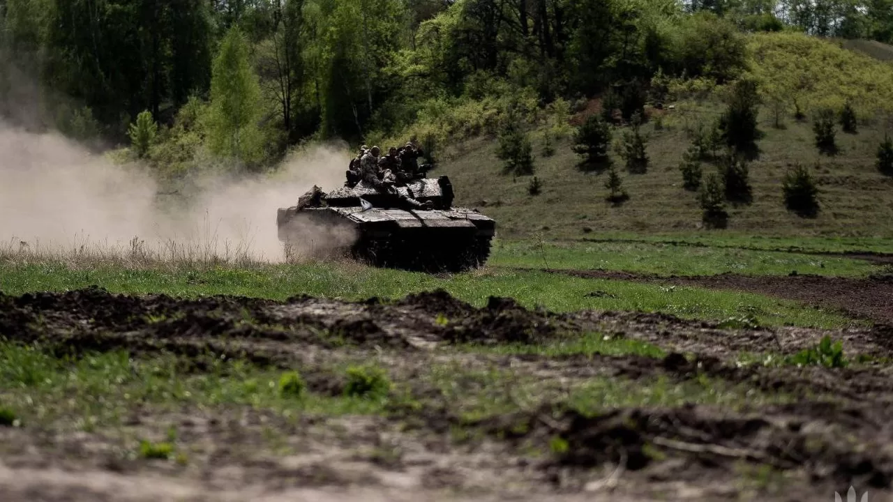 Украинский танк с военнослужащими 21 отдельной механизированной бригады / Фото: Генштаб ВСУ