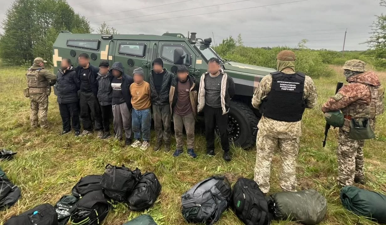 Затримані нелегали / Фото: ДПСУ