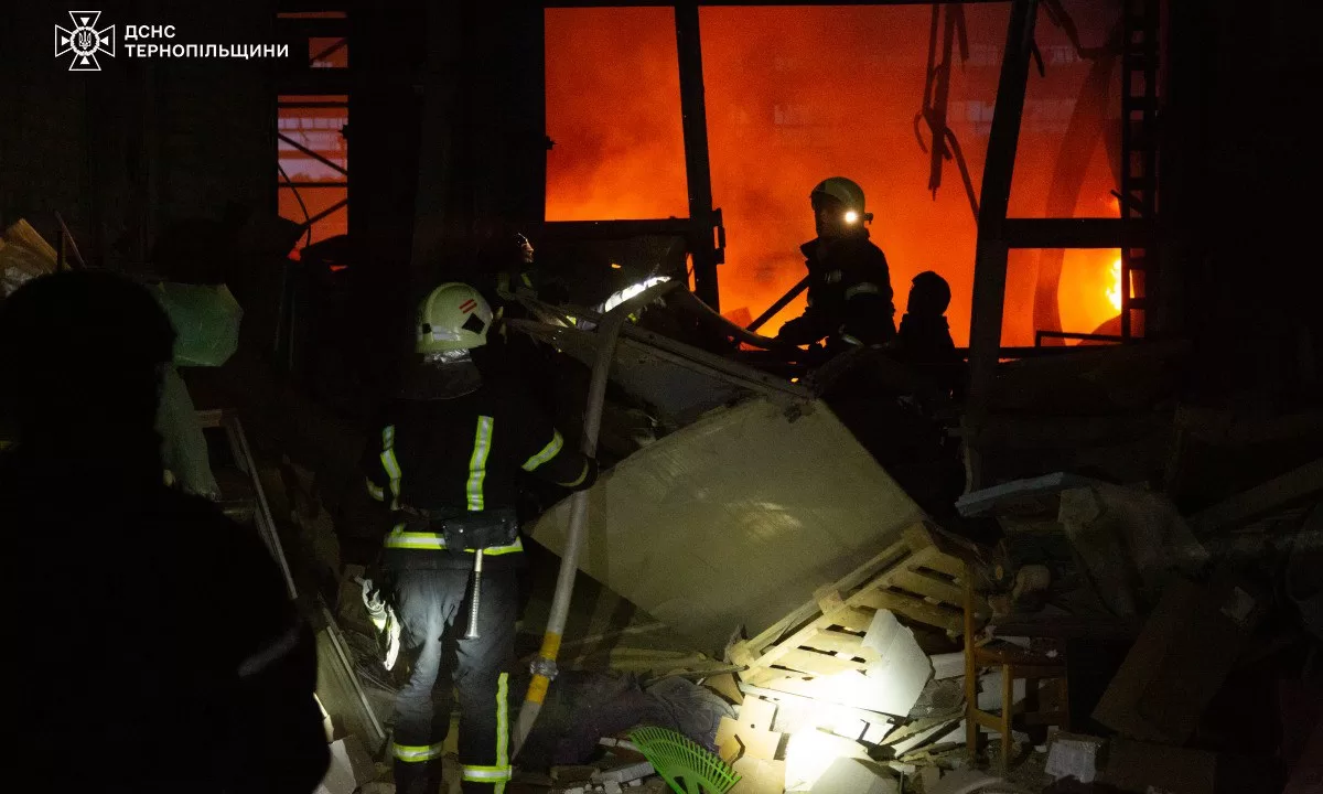 Ternopil rescuers are dealing with the aftermath of the night strike / Photo by the State Emergency Service