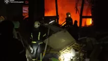 Тернопільські рятувальники ліквідовують наслідки нічного удару / Фото ДСНС