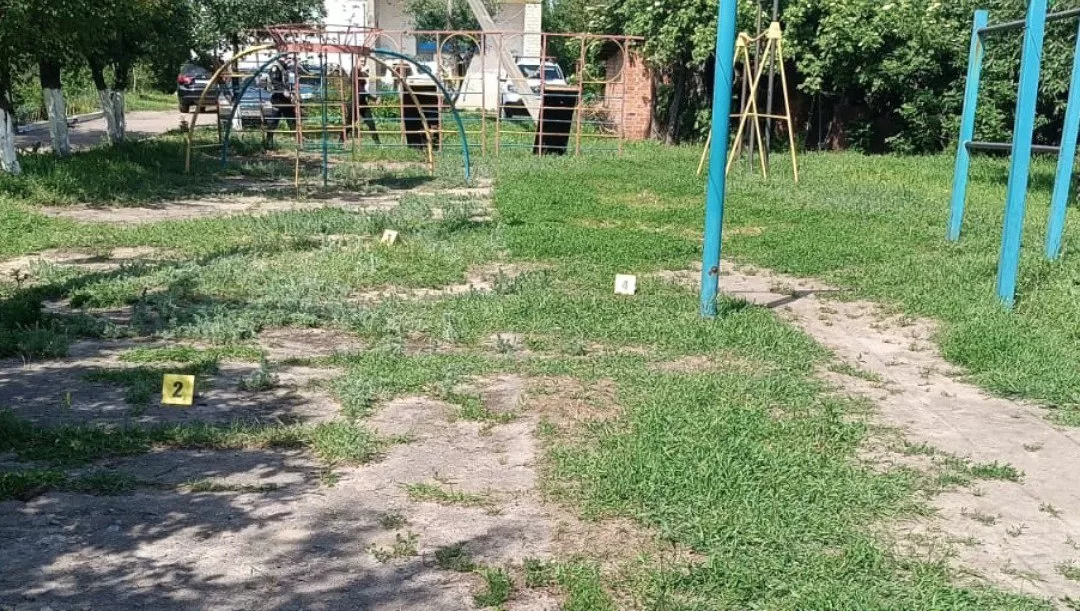На Харківщині нетверезий чоловік влаштував стрілянину біля дитячого майданчика / Фото: Поліція Харківської області