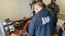 На Донеччині викрили нелегальних торгівців зброєю / Фото: ДБР