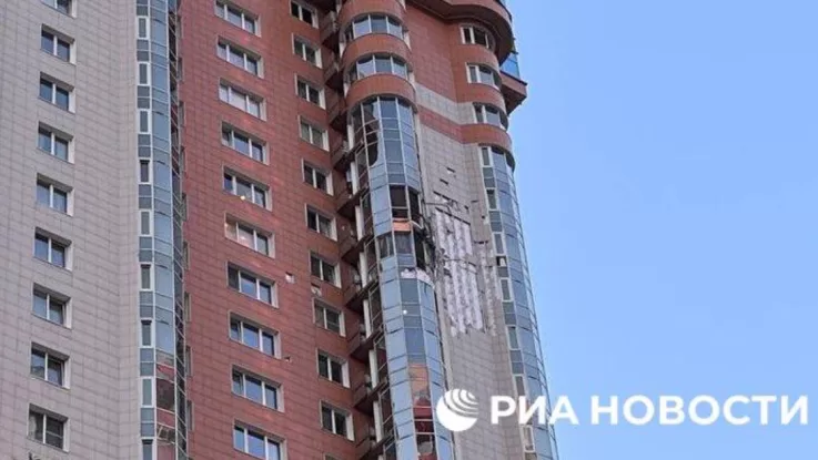 Россия сообщает о масштабной атаке дронов