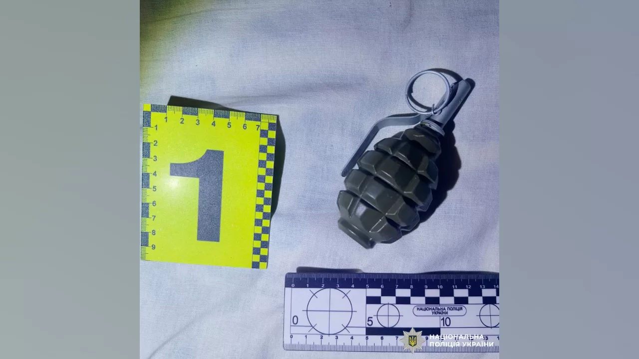 Погрожував гранатою колишній дружині: у Харкові поліцейські викрили зловмисника / Фото Нацполіція