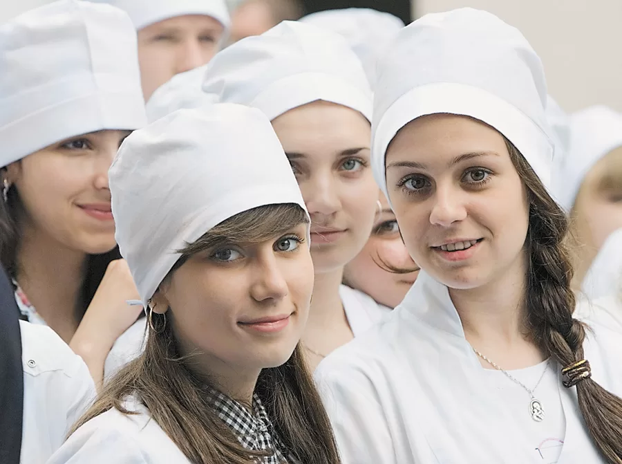 Молоді лікарі / Фото: газета "Урядовий кур'єр"