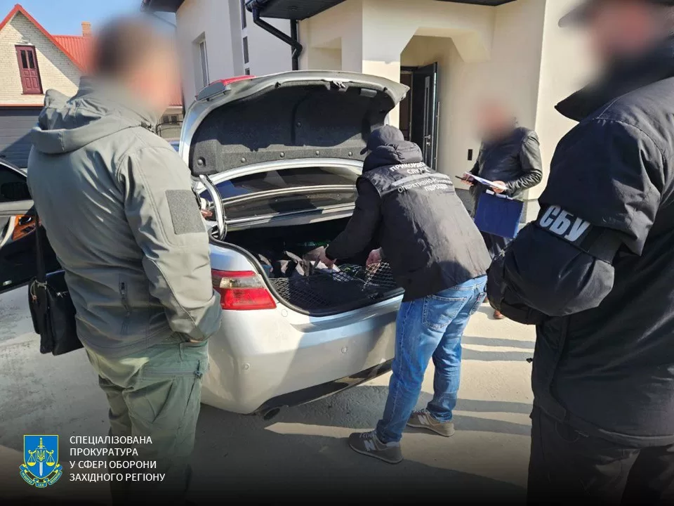 Задержание подозреваемого в перевозке уклонистов / Фото: Спецпрокуратура Западного региона