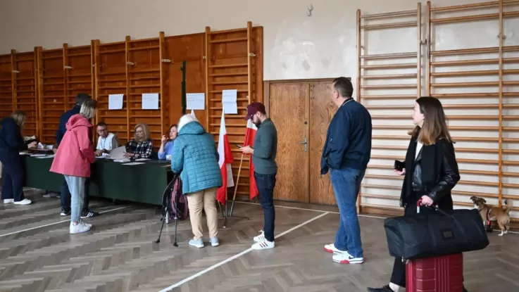 В Польше проходят выборы, которые могут определить ее роль в ЕС