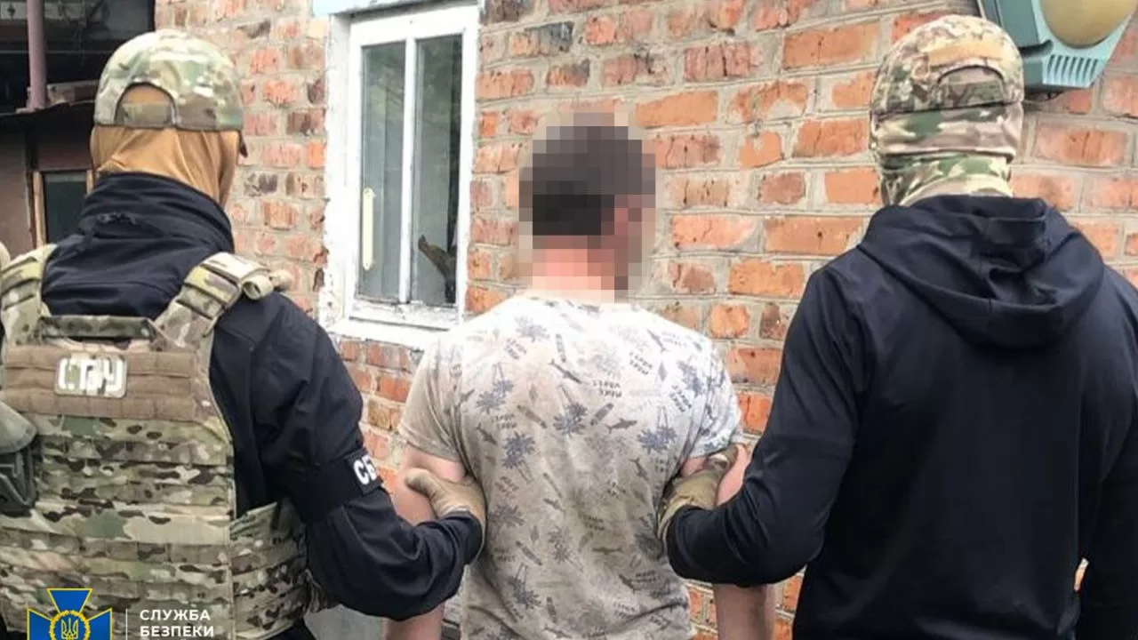 Задержание российского агента / Фото: СБУ