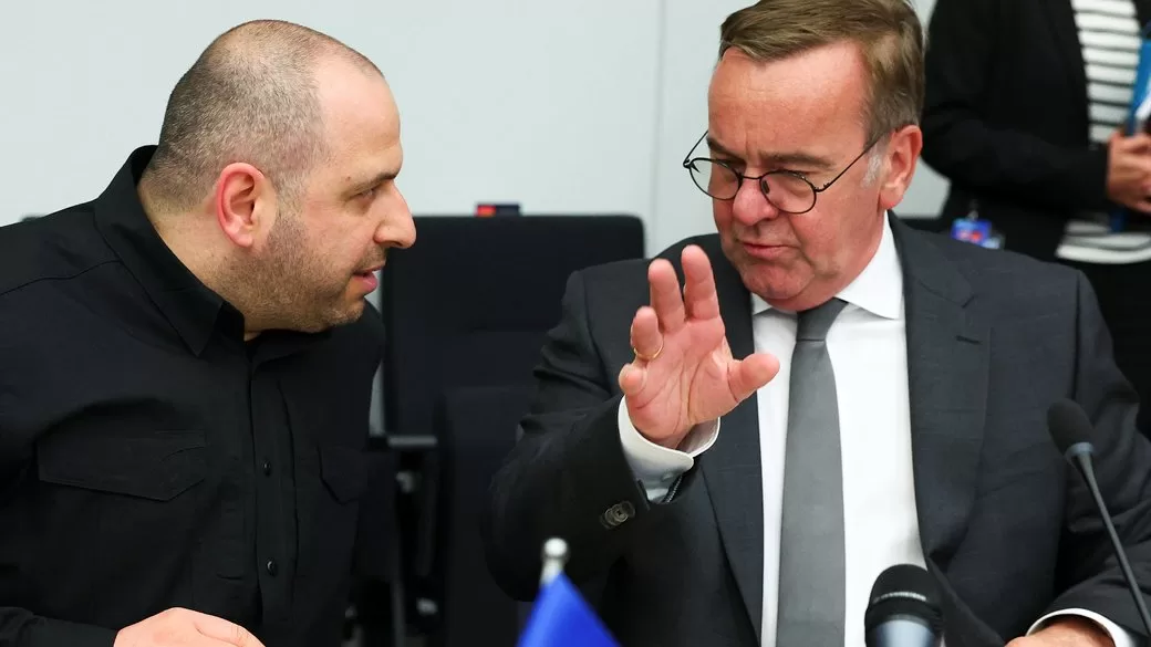 Міністр оборони України Рустем Умеров та міністр оборони Німеччини Борис Пісторіус / Фото: REUTERS
