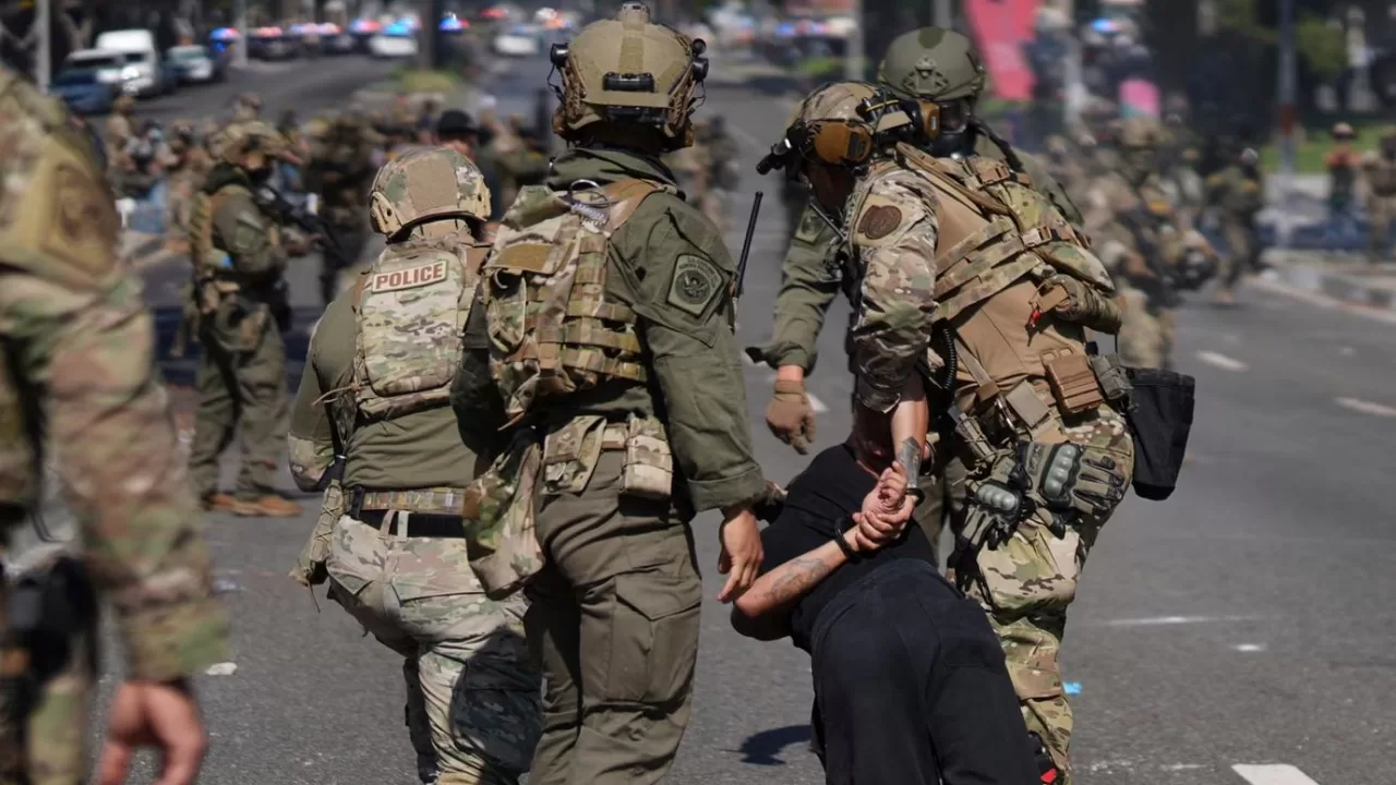 Придушення протестів у Лос-Анджелесі / Фото: AP
