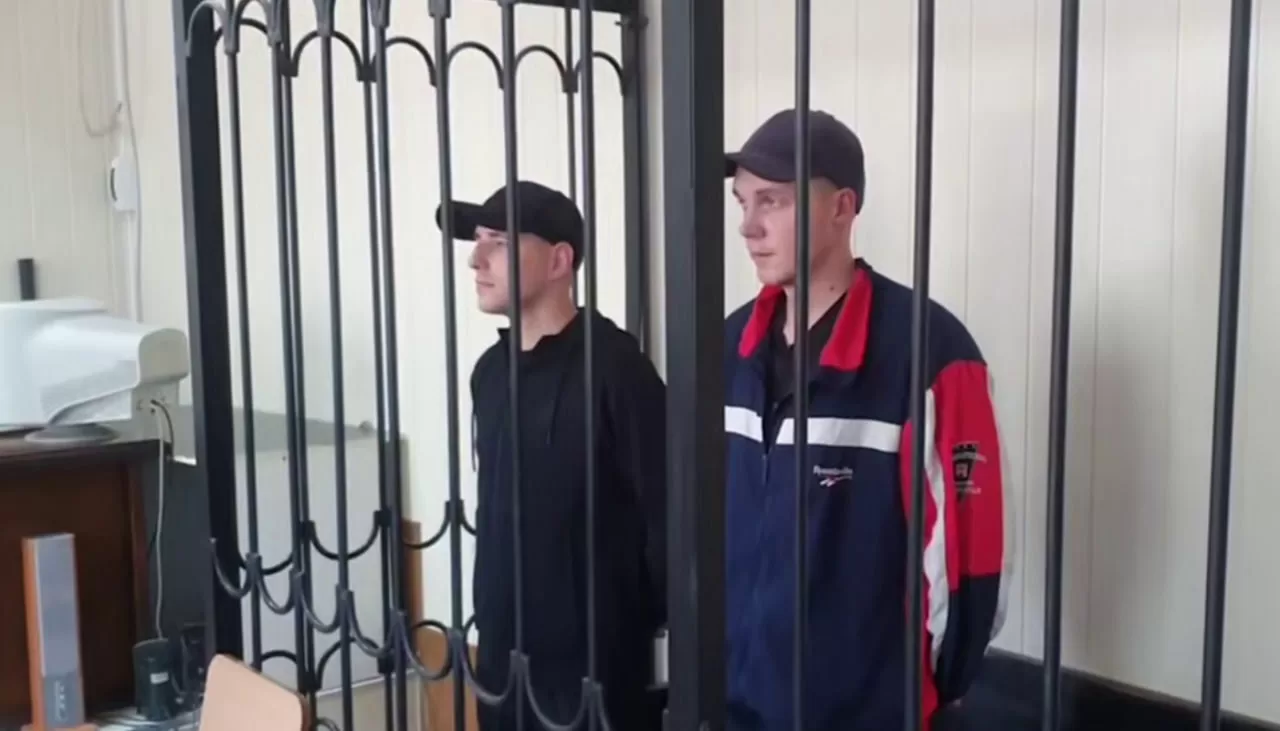 До понад 20 років позбавлення волі засудили у РФ двох бійців “Азова”