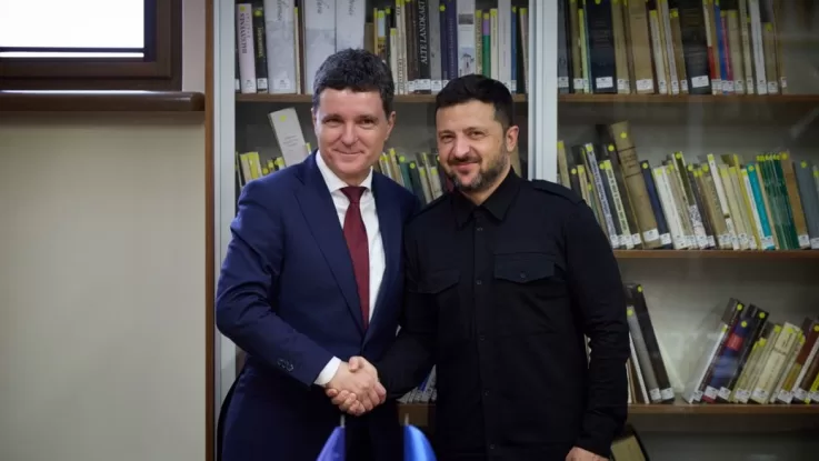 Новообраний президент Румунії вперше відвідає Україну