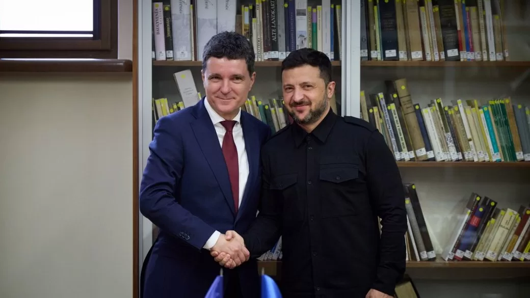 Президент України Володимир Зеленський уперше зустрівся з новим президентом Румунії Нікушором Даном, 2 червня 2025 року / Фото: Офіс президента України