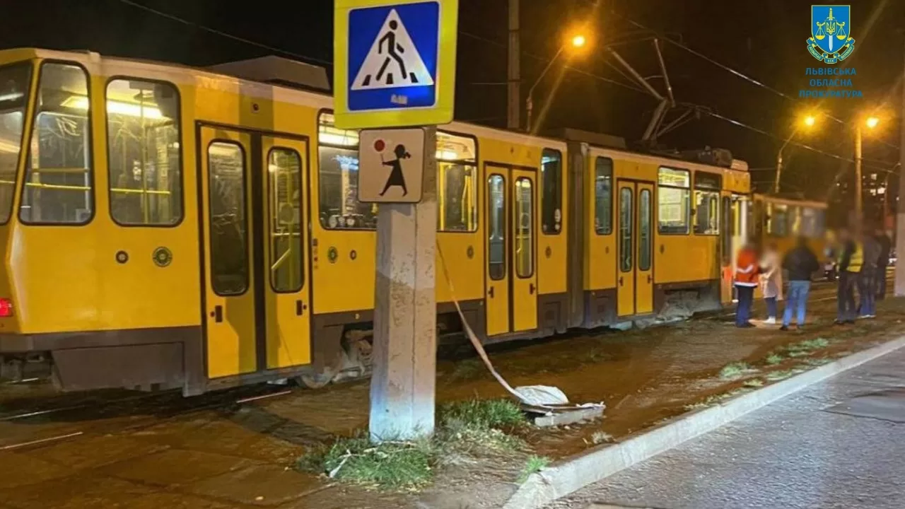 Нетверезий водій трамвай збив жінку / Фото: Львівська обласна прокуратура