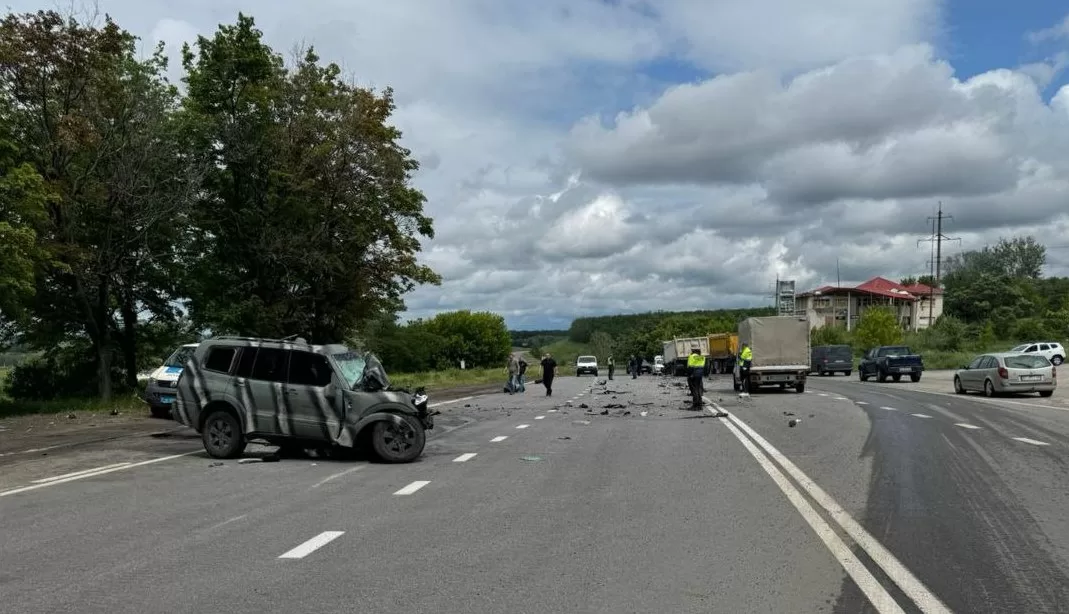 Наслідки ДТП за участі військового у Харкові / Фото: ДБР