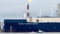 Попри зусилля обмежити продаж російської нафти, Москва збільшила експорт до таких країн, як Індія та Китай / Фото AFP