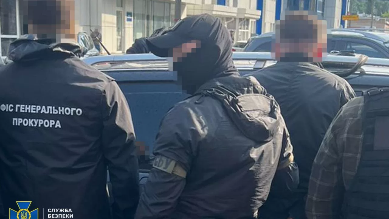 СБУ затримала ділків, які могли зірвати поставки в Україну безкоштовних засобів РЕБ / Фото СБУ