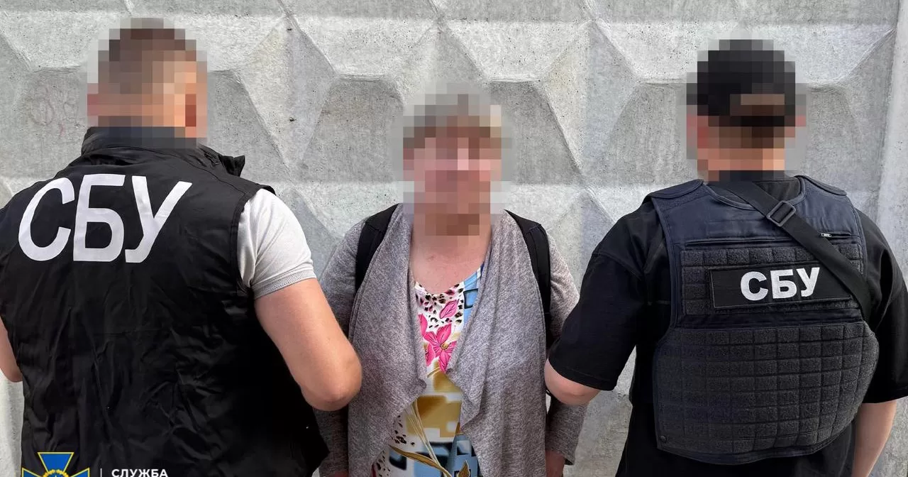 СБУ затримала коригувальницю, яка наводила удари рф по Хмельниччині та виготовляла вибухівку для терактів / Фото СБУ