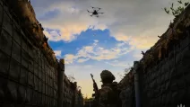 Ударный дрон-бомбер над позициями украинских военных / Фото: Генштаб ВСУ