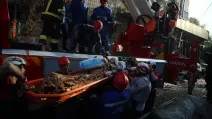 Спасатели на месте обстрела в Киеве / Фото: МВД