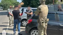 ДБР затримало учасників схеми з розкрадання грошей на харчі для армії / Фото: ДБР