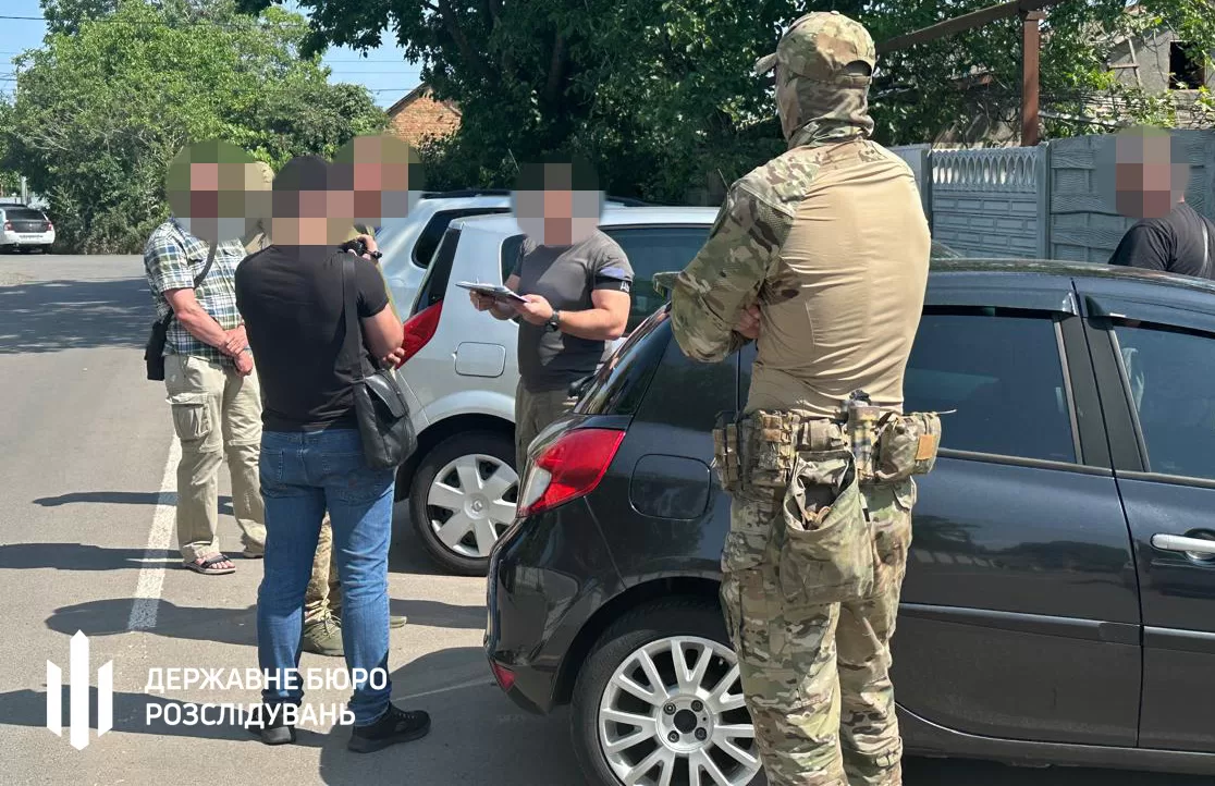 В Україні викрили масштабну схему розкрадання грошей на харчуванні для ЗСУ: збитків на 6 млн гривень