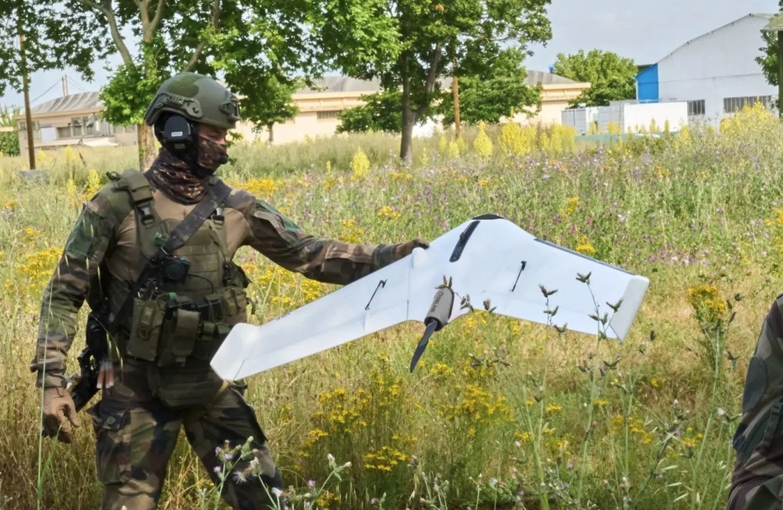 Франція передала Україні нові баражуючі боєприпаси MV-25 OSKAR