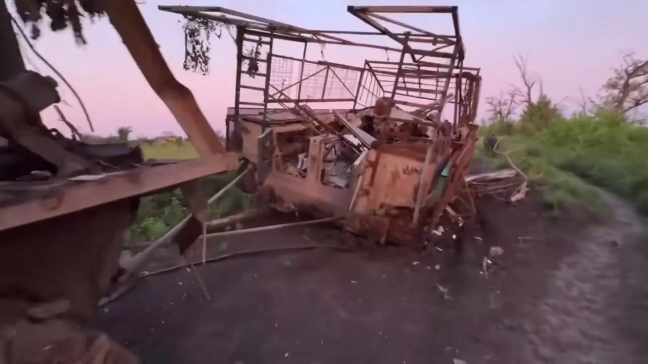 Знищена російська БМП-3 поруч із м. Бахмут Донецької області / Фото: t.me/lost_warinua
