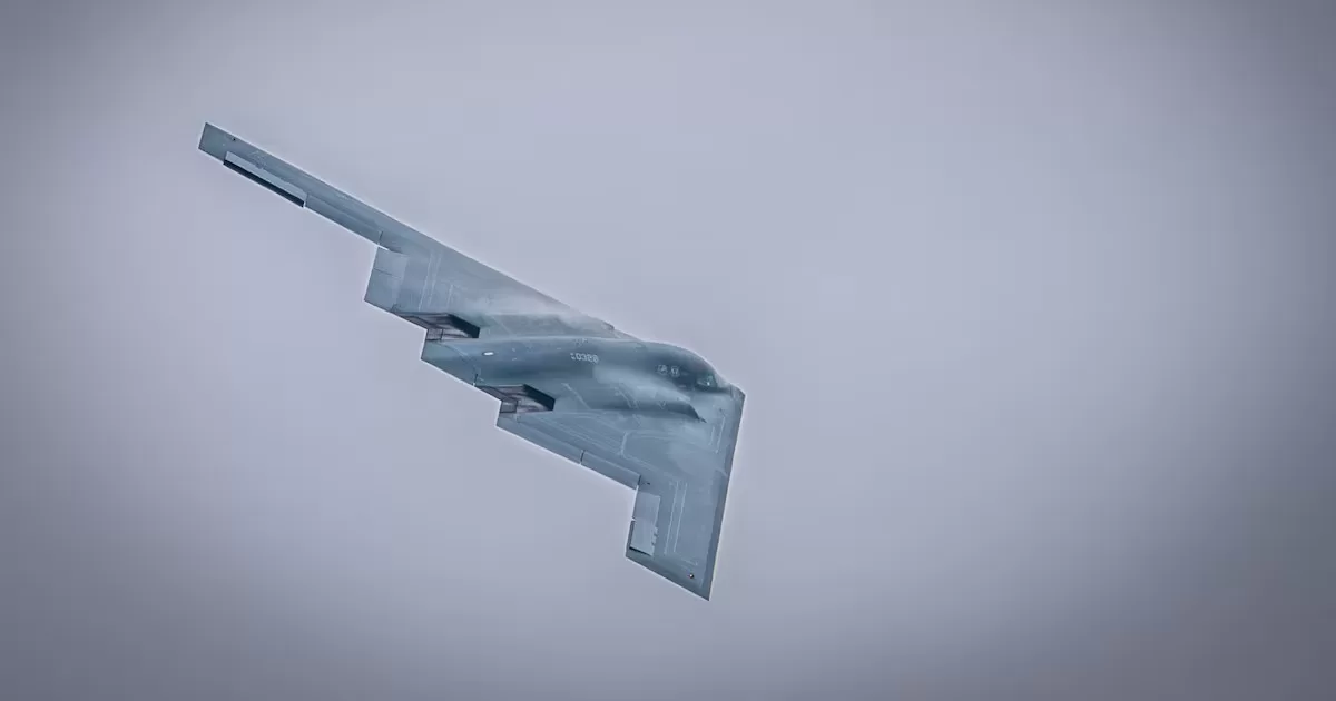 Бомбардувальник B-2 Spirit ВПС США / Фото Національна гвардія США