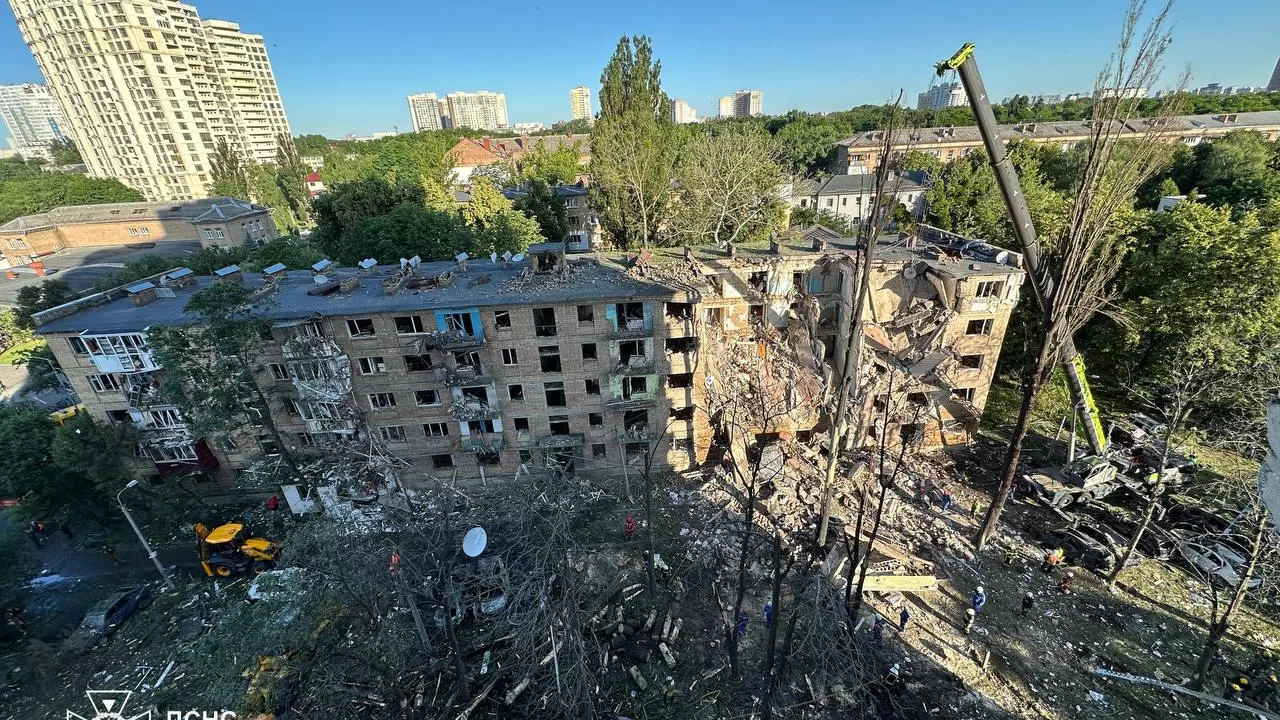 Наслідки комбінованої атаки РФ / Фото: ДСНС