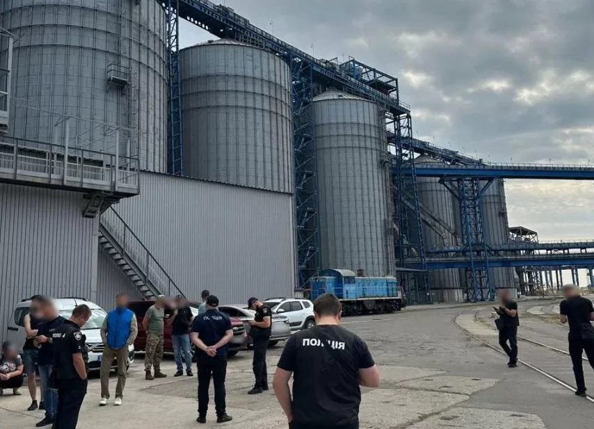 Поліцейські ліквідували злочинну групу / Фото: Нацполіція