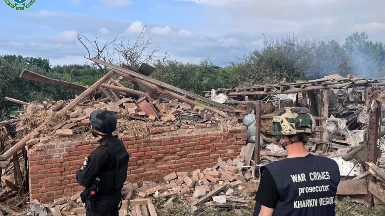 Один человек погиб, семеро пострадали в результате бомбардировки Харьковщины / Фото: Харьковская областная прокуратура