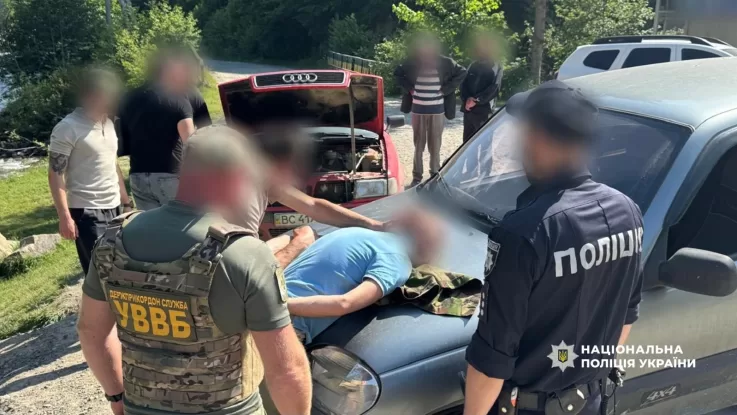 Правоохоронці викрили схеми ухилення від призову у трьох регіонах України