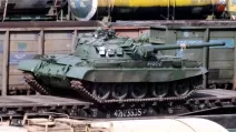 T-62 tank on a railway platform / Photo from open sources