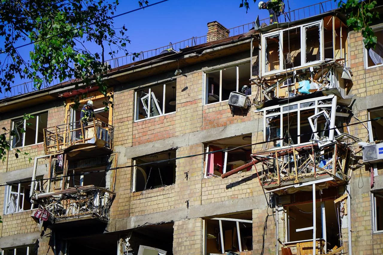 У Києві зафіксовані влучання у понад 20 місцях: у КМВА показали наслідки