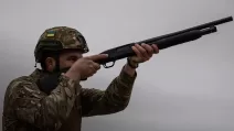 Военный с ружьем / Фото: Сухопутные войска ВСУ