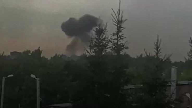 Дим після вибуху на  АТ "Краснозаводський хімічний завод" / Фото: Генштаб ЗСУ